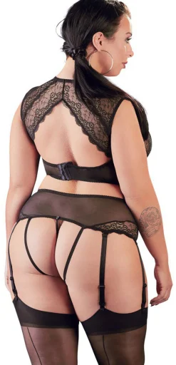 Ensemble porte-jarretelles en dentelle
