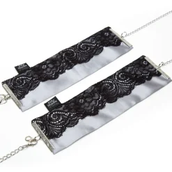 Fifty Shades Of Grey - Menottes en satin et dentelle
