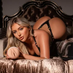 Fleshlight Girls– Kayley Gunner