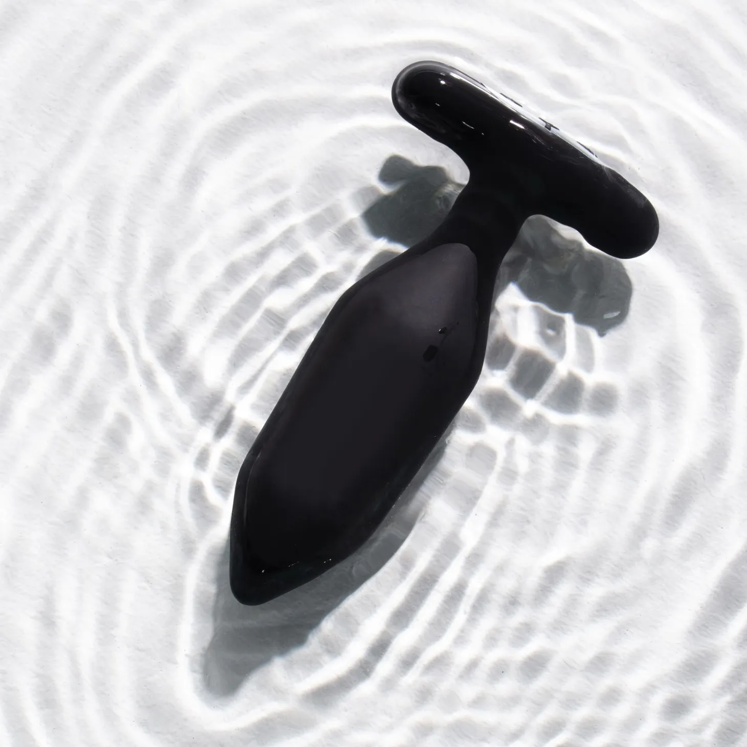 Je Joue - Onyx Butt Plug with Remote Control