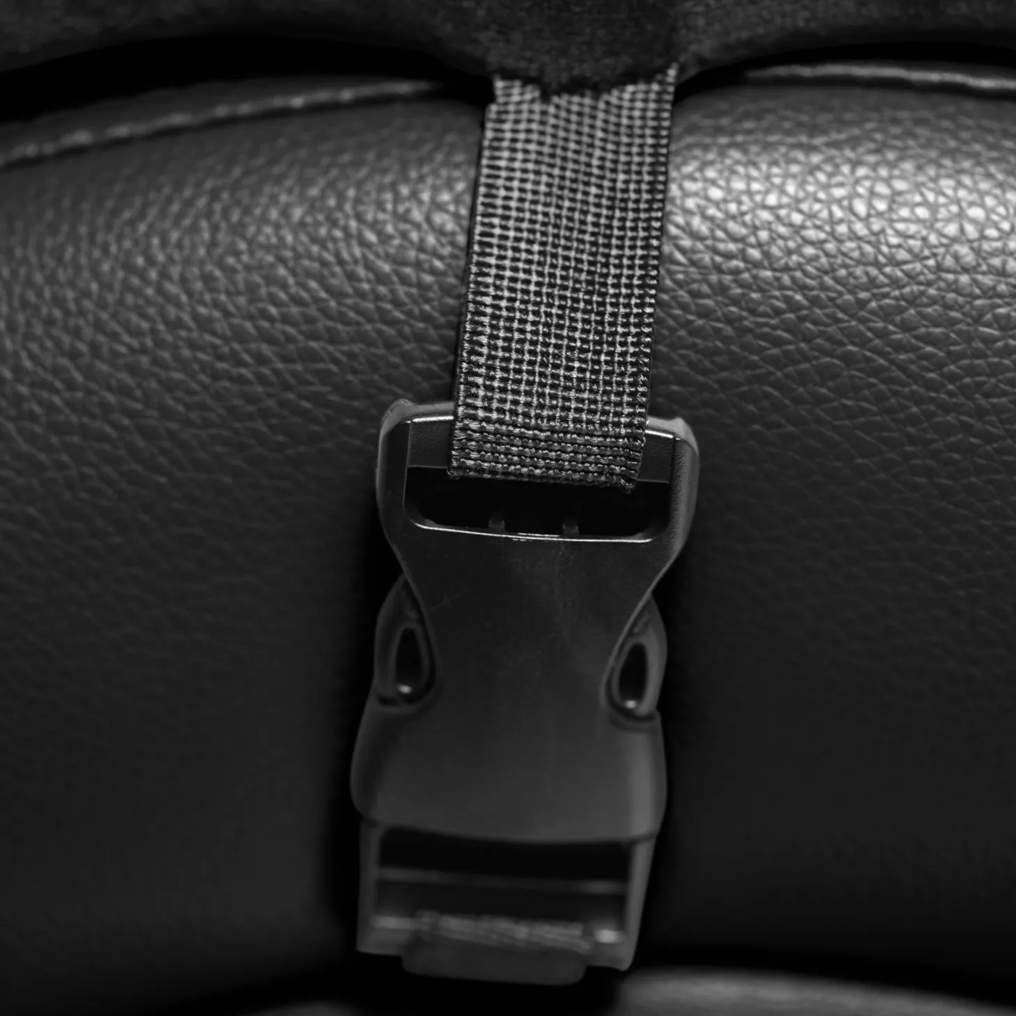 Kinky Sex - Sofa avec menottes et oreiller 2 positions