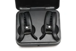 XR Brands - Dark Grip Pinces à Tétons Vibrantes - Noir